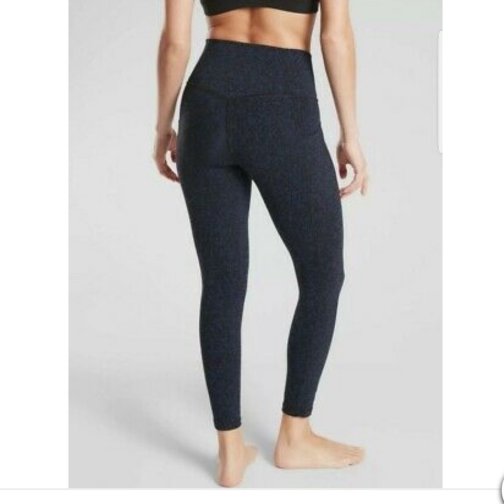 ATHLETA SALUTATION STASH POCKET GRAVEL TIGHT